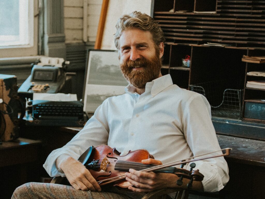 Dietrich_Headshot-scaled-aspect-ratio-4-3