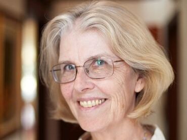 Smiley-WordPress-Author-Template-aspect-ratio-4-3