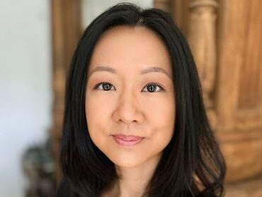 Young-WordPress-Author-Template-aspect-ratio-4-3