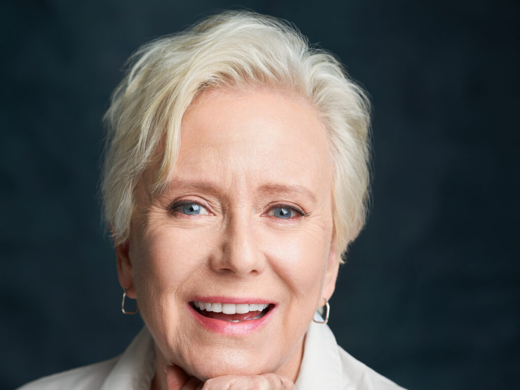 Headshot_Eve-PlumbCredit-Chia-Messina-aspect-ratio-4-3